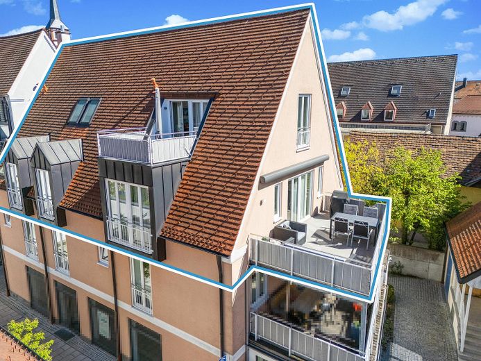 Exklusive Eigentumswohnung in bester Innenstadtlage von Mindelheim – 2 TG-Stellplätze – Außenansicht