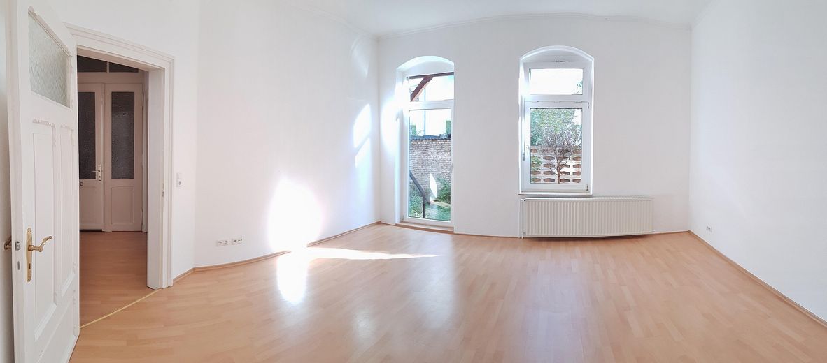 Centrumsnahe Anliegerstrasse, mit eigenem Garten – Zimmer I