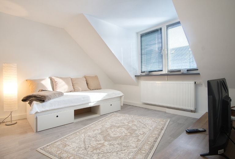 Erstbezug: Neu renovierte und ansprechend eingerichtete Wohnung in ruhiger, zentraler Wohnlage, Internetzugang vorhanden – 633d76f5dfa3ae870947ceb2401983253a205057.jpg