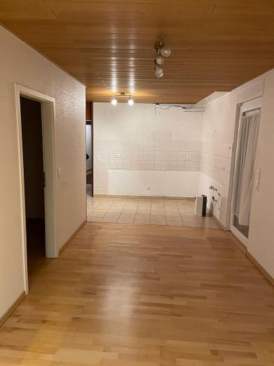 Witamy w miejscu, które tworzy przestrzeń dla Państwa przyszłości! – Wohnraum inkl. Küche