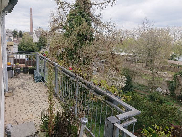 Duisburg Homberg Garajlı Çok Aileli Ev – DG-Wohnung Balkonterrasse