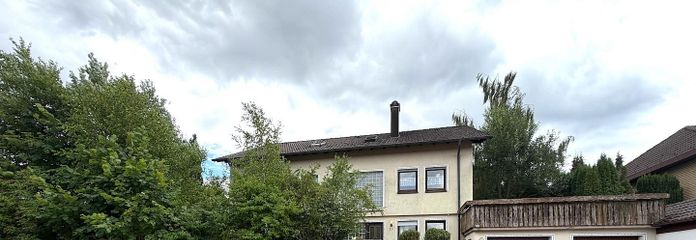 Tolles Zweifamilienhaus * in Loßburg-Betzweiler – Aussenansicht