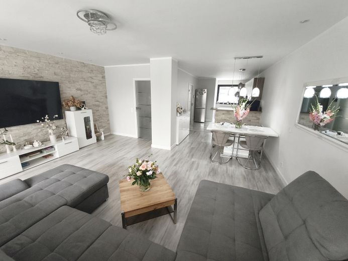 Liebevoll gepflegtes Zuhause mit provisionsfrei & Top-Zins(1,160%) – फोटो 1