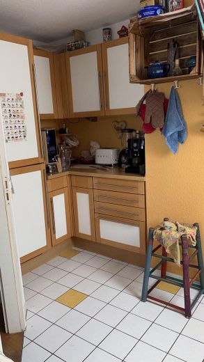 3-Zi-Maisonette, 106 m² 🏔️ Schwarzwaldblick, neue Küche, frisch renoviert, 2 TG – Küche 2_vor Renovierung
