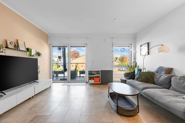 2-Zimmer-Neubauwohnung in beliebter Lage von HH-Meiendorf – Wohnbereich