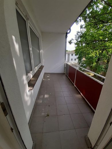 Modernisierte Drei-Zimmer Wohnung in Moers-Repelen, 2. OG – Balkon