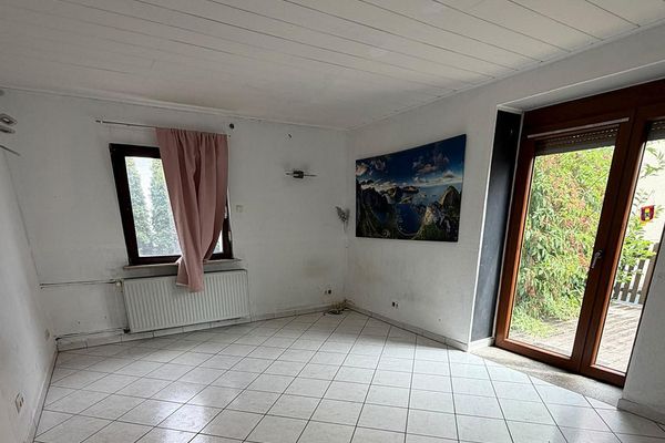 Casa bifamiliare con ca. 200 m² e 9 stanze a Erlensee – in affitto solo come casa intera