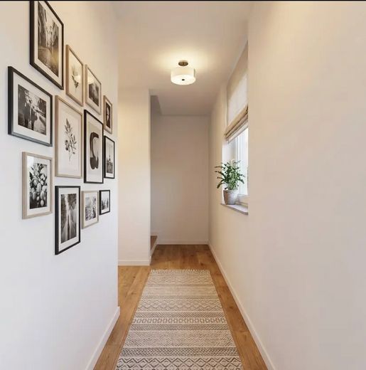 Neubau KfW-55 | 4-Zimmer Maisonette mit Dachterrasse & Carport – Flur