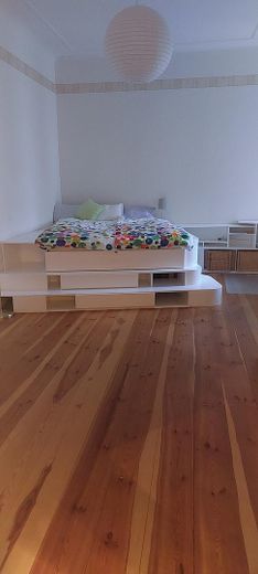 Berlin Charlottenburg – Eingebautes Doppelbett