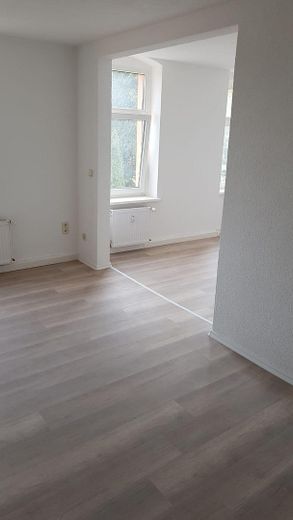 Geräumige 5-Raum-Wohnung mit Gartenanteil in Zwickau-Brand – Foto 13