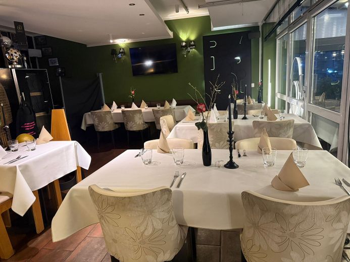 Stylowa restauracja / lokal dla wyrafinowanej gastronomii śródziemnomorskiej w Darmstadt-Griesheim – Foto 24