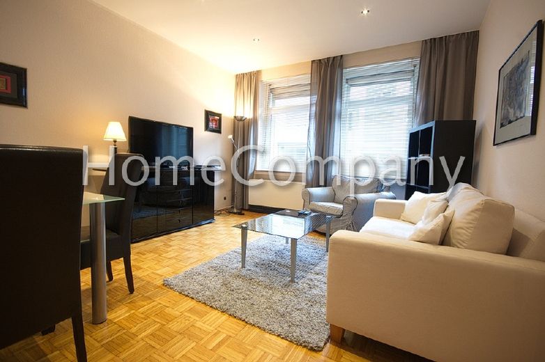 Ansprechend eingerichtete Wohnung mit W-LAN, zwei Schlafzimmern und Terrasse Nähe Steeler Ortskern – 8ce7b62ee0e546030d90c57dc806c050fc10a8d5.jpg