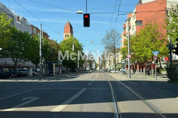 3 Zi. Erdgeschosswohnung in Pfersee mit TG & Außenstellplatz sowie Terrasse im Zentrum von Augsburg