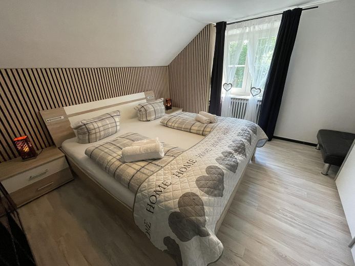 Haus in Alleinlage mit großem Grundstück und 2 Wohnungen – फोटो 48