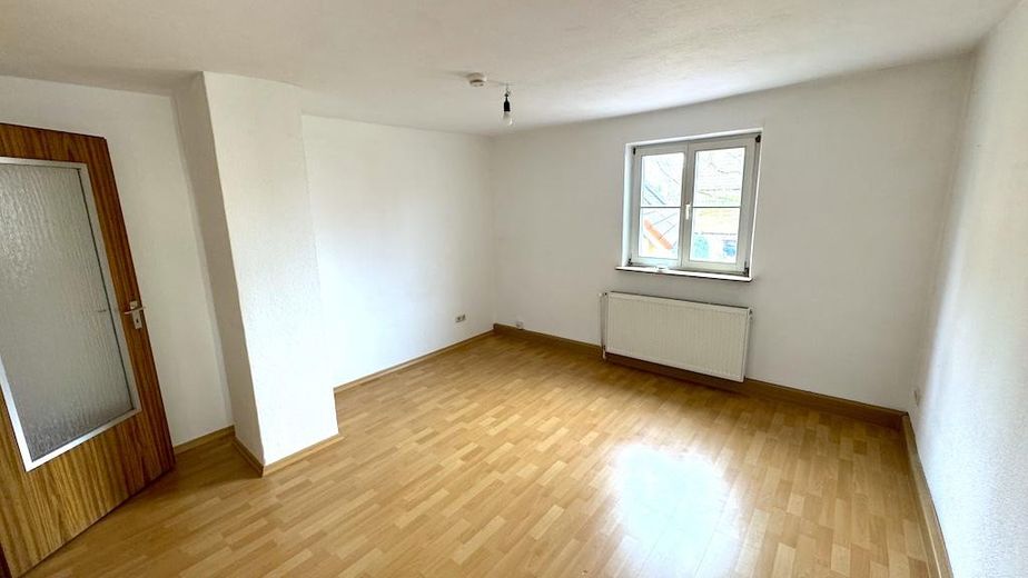 Fachwerk trifft Sandstein: Ein Haus mit Charakter und großzügigem Raumangebot – 1.OG Schlafzimmer