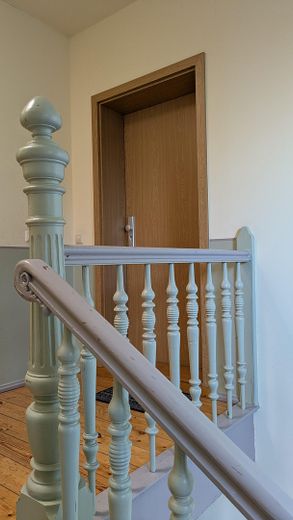 Helle 2-Zimmer Dachgeschosswohnung in Leipzig-Wiederitzsch – Wohnungseingang