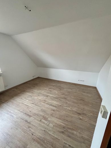 Charmante 4-Zimmer-Maisonette mit Kamin & Einbauküche in Seevetal-Ohlendorf – Zimmer 2