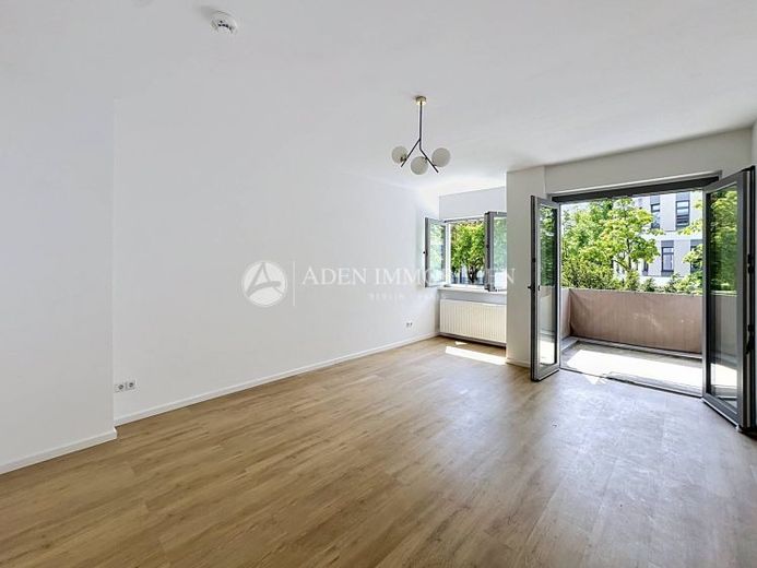 Helle 2-Zimmer-Wohnung mit Balkon und Parkplatz - Erstbezug Nach Sanierung – Foto 1