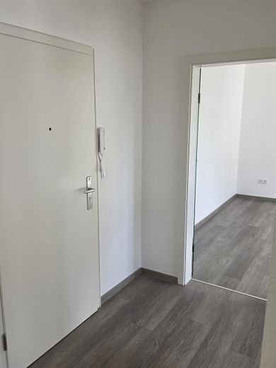 2 Zi.-Wohnung • Hell, modern & komfortabel • Ankommen und wohlfühlen – Blick ins Wohnnzimmer