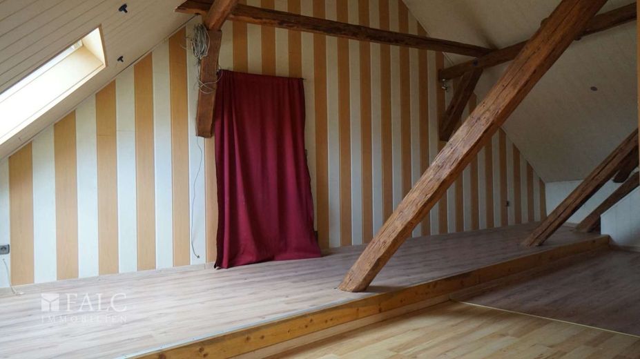 Ihr Neues Zuhause mit viel Platz für Ihre Entfaltung von FALC-Immobilien Göttingen – Wohnbereich im DG