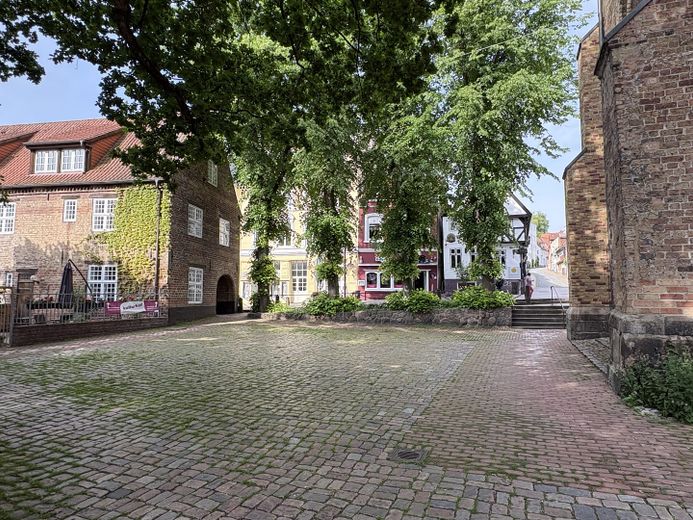 Nordermarkt: Großzügige, attraktive Altbauwohnung mit Blick auf den Nordermarkt – Foto 16