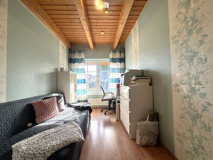 Warum noch Miete zahlen? Massiver Bungalow im Landhausstil in ruhiger Umgebung von Buchholz (Aller) – Schlafzimmer 2