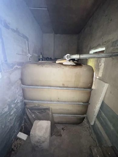 BIETERVERFAHREN - Ausblick - endlose Weite - höchste Gemeinde der Pfalz - großz. Haus - 1 oder 2 WE! – 9b Öltanks