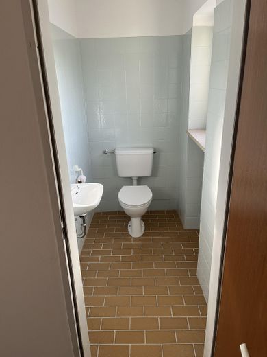 Wunderschöne 2-Zimmer-Maisonette-Wohnung mit Galerie in Passau-Grubweg – Gäste-WC