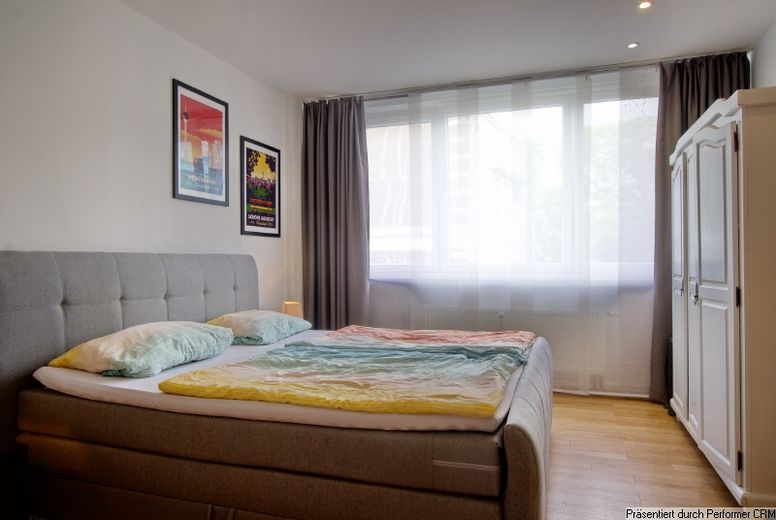 Furnished one-bedroomed apartment near the Medienhafen, state parliament and Rheinturm, with optional underground parking space – 5b3376eb52ffa7605682544ba3cc60718df5433f.jpg