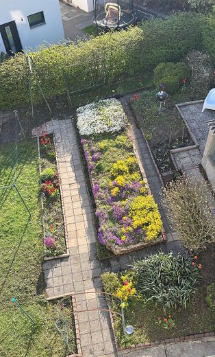 Appartement de 4 pièces avec cuisine équipée et jardin à louer ! Animaux domestiques autorisés ! – Photo 12
