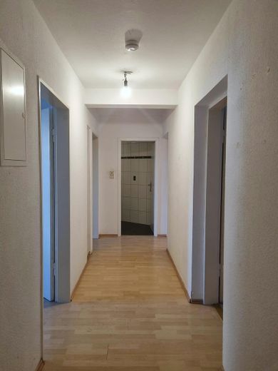 *** TOP! 3 ZKBB ETW im gepflegten Zustand. *** – Flur