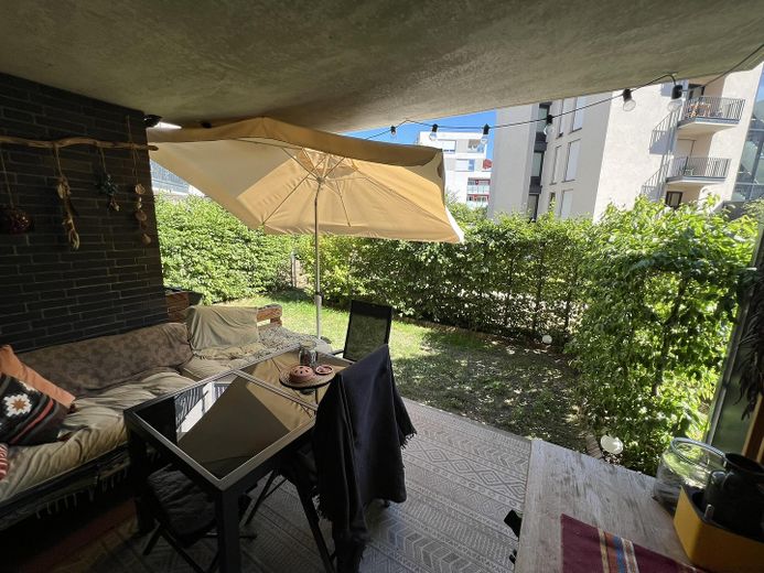 Nowoczesne 3-pokojowe mieszkanie na parterze z tarasem i ogrodem – Terrasse