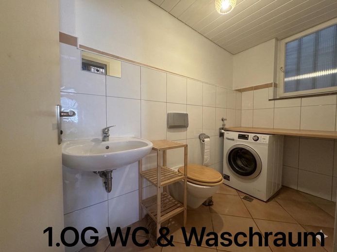Provisionsfrei! Ruhige 6 Zi. 3 WCs Haus mit Garage+Stellplatz Zentral – Foto 8