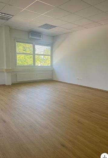 Büro 2 nach Renovierung