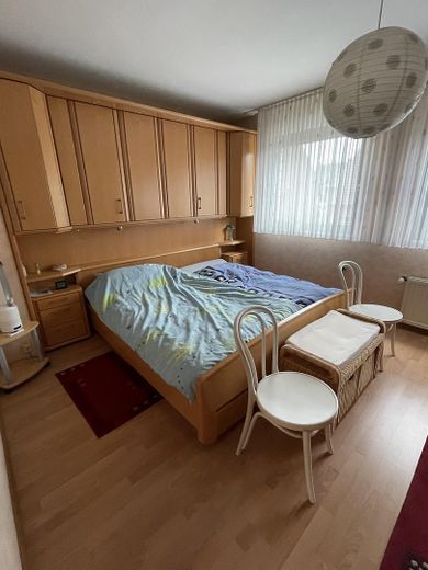 Dużo miejsca dla rodziny – w pełni podpiwniczony dom szeregowy o powierzchni mieszkalnej 146 m² – Schlafzimmer 