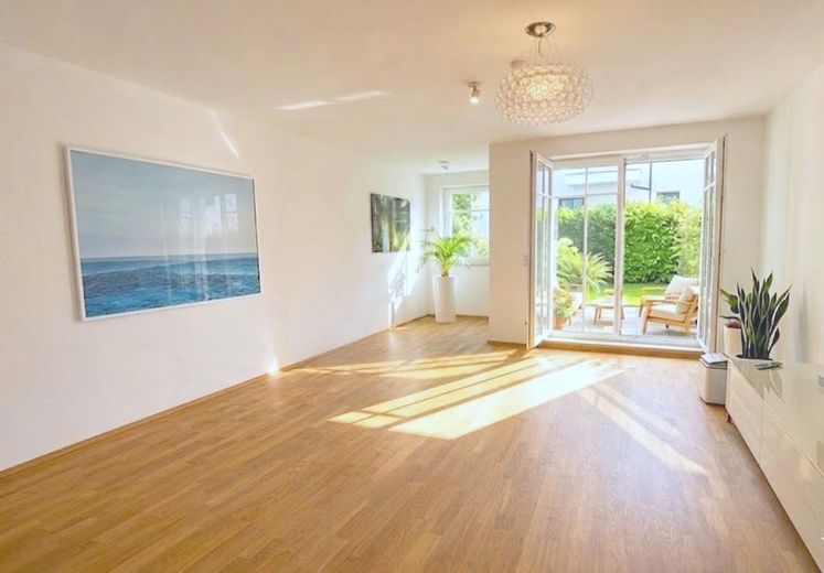 3-Zimmer-Gartenwohnung mit Südterrasse, Privatgarten, Energiek A und TG – Foto 2