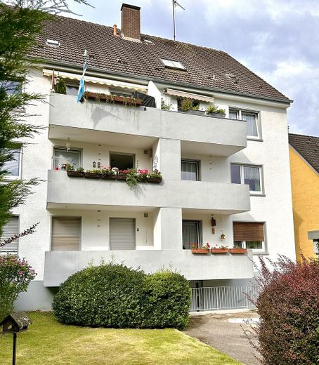 3- Zimmer Wohnung mit Balkon – Bakone