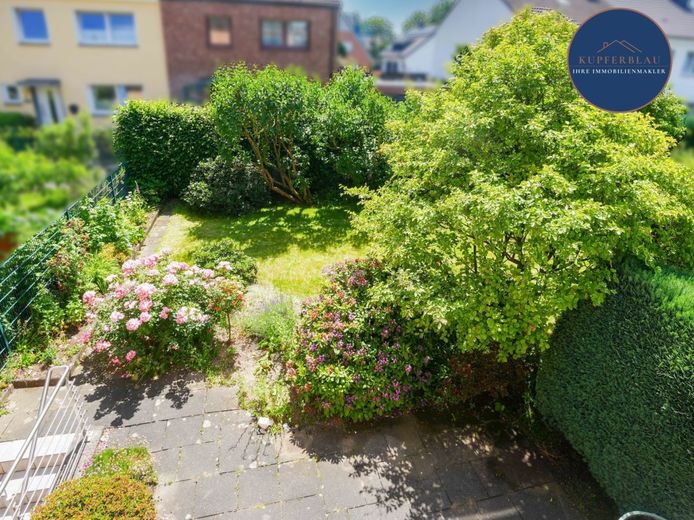 Familienidylle in Köln-Porz/Urbach - Doppelhaushälfte mit Garten und Garage auf Erbpacht – Garten
