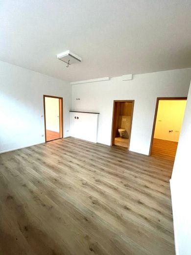 Helle moderne 2 Zimmer Wohnung – Foto 2