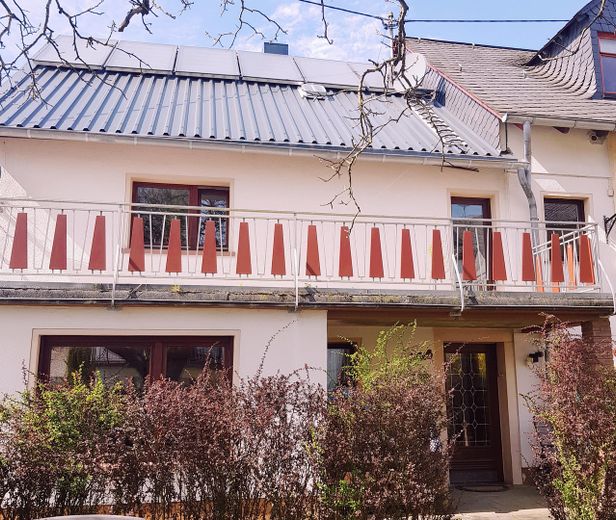 Altes Bauernhaus V-Ansicht