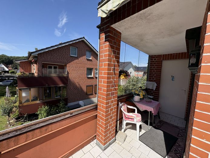 Exklusives 3 / 4 Zimmer Eigentumswohnung mit Balkon – Foto 14
