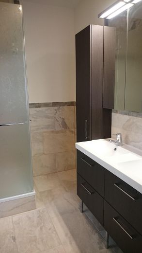 Badezimmer Doppelwaschbecken