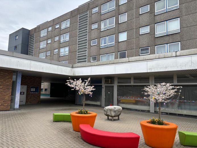 3,5-Zimmer Eigentumswohnung in Wuppertal-Elberfeld mit Ausblick über die Stadt – Gebäude von außen
