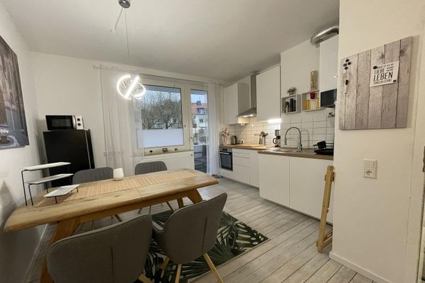 Appartement ancien rénové vacant avec balcon près de l’Eilenriede
