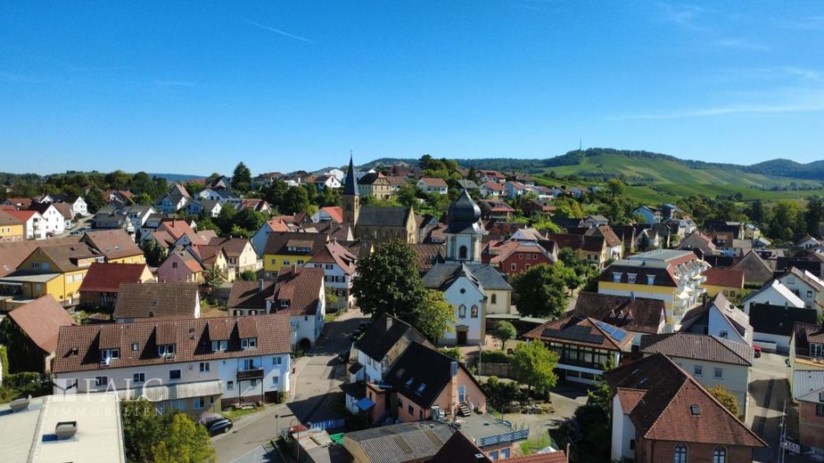 Seltene Chance: Renovieren oder Umgestalten - FALC Immobilien Heilbronn – Ein hübsches Dorf