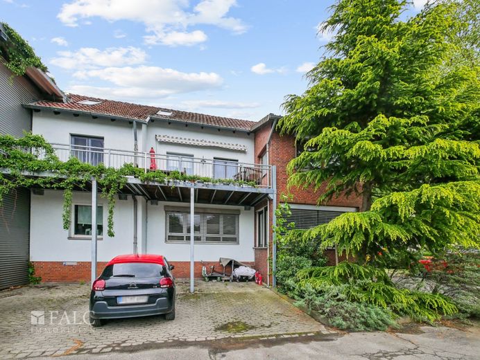 Büro und Wohnen - oder doch entwickeln!?! – Außenansicht