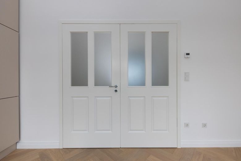 Exclusivo ático de 3 habitaciones con amplias vistas – obra nueva en la última planta cerca de Schloßstraße – Foto 5