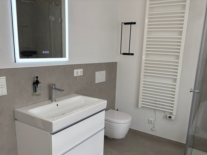 Modernes Reihenmittelhaus in Taunusstein-Wehen – neuwertig, familienfreundlich & provisionsfrei von privat – Foto 11