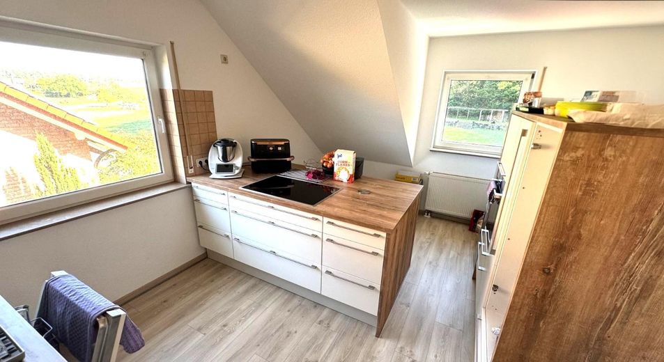 Piękne, ciche 4-pokojowe mieszkanie na poddaszu z balkonem w pobliżu MT/LM – Zdjęcie 4