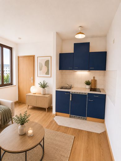 Clevere Kapitalanlage: Charmante 1-Zimmer-Wohnung in der Nähe historischer Kirche – Wohnzimmer _KI